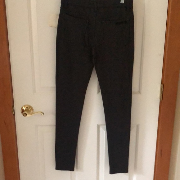 Joe’s - Picture 5 of 5